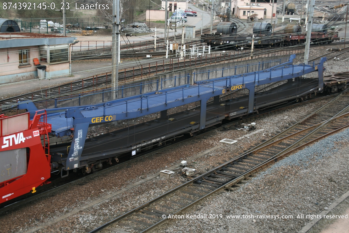874392145-0_23_Laaefrss.JPG